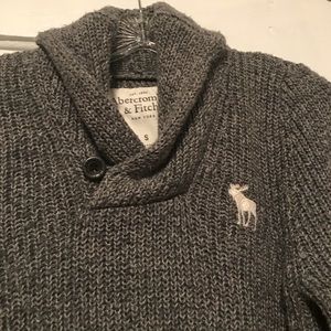 Men’s Abercrombie & Fitch Sweater